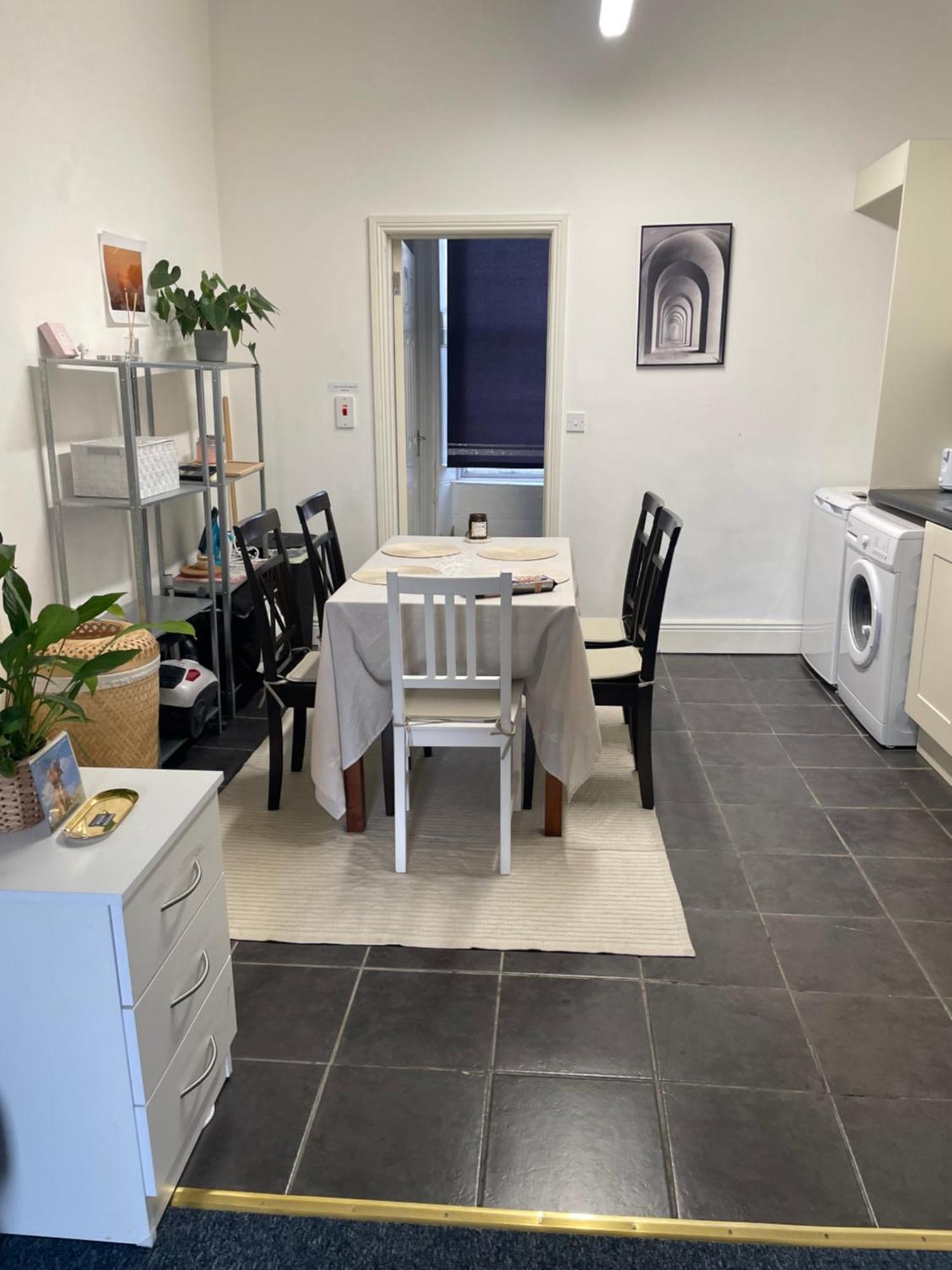 Shutdown Permanently Apartment Dublin Bagian luar foto